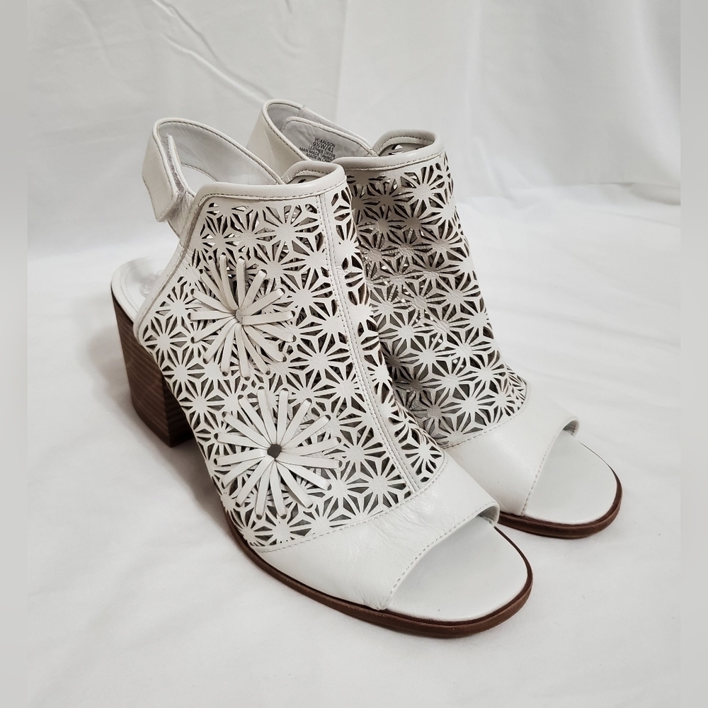 Vince Camuto Kalison Leather Stacked Heel Open Toe Ankle Strap Sandal - Picture 11 of 11